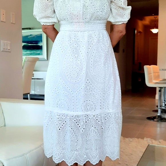 NWT Betsy Johnson Eyelet White Dress - Picture 5 of 9